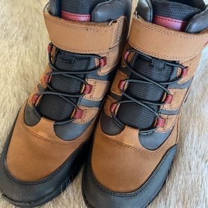 Geox Respira Weather Boots Big Boys Size 6.5